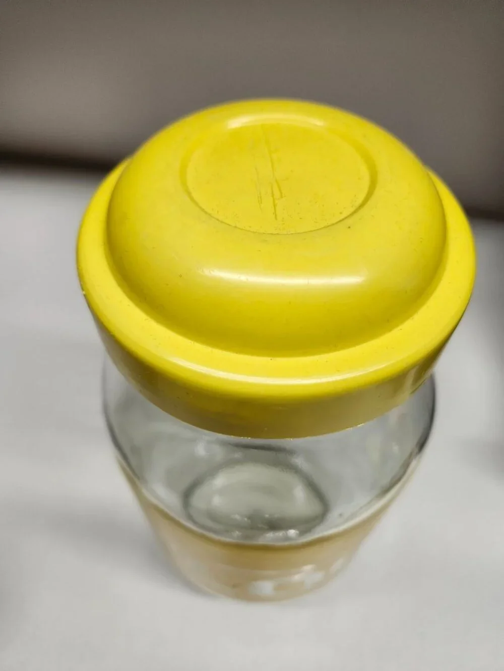 Bright Yellow Flour Canister w/Lid 2 Liter, 10